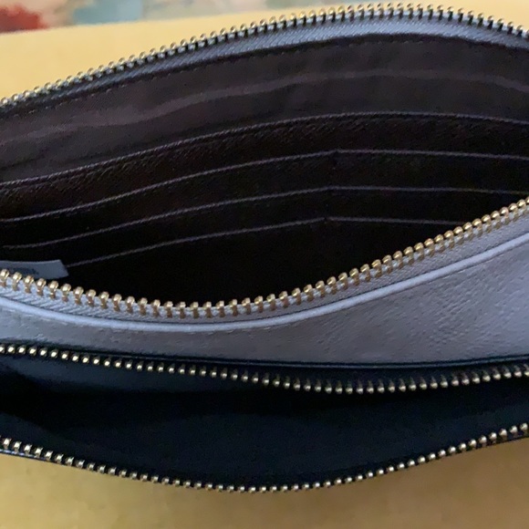 Double Color Block Clutch - Picture 5 of 5